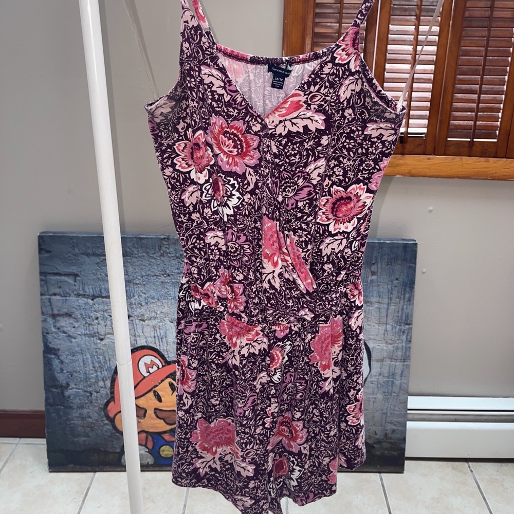 American Eagle Floral Romper - Picture 1 of 4